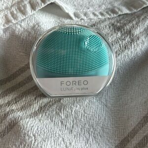 Foreo Luna play plus brand new with tags